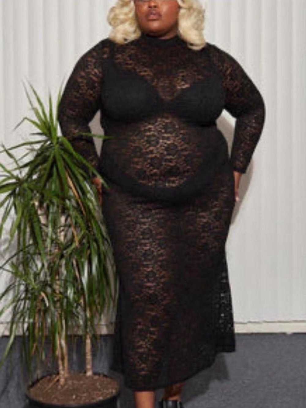 SMALL Fashion Brand Company Black Lace Long Sleeve Maxi Dress
